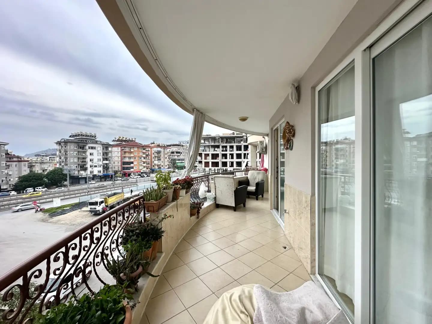 BÜYÜKHASBAHÇE YAVUZ APT. - Görsel 1