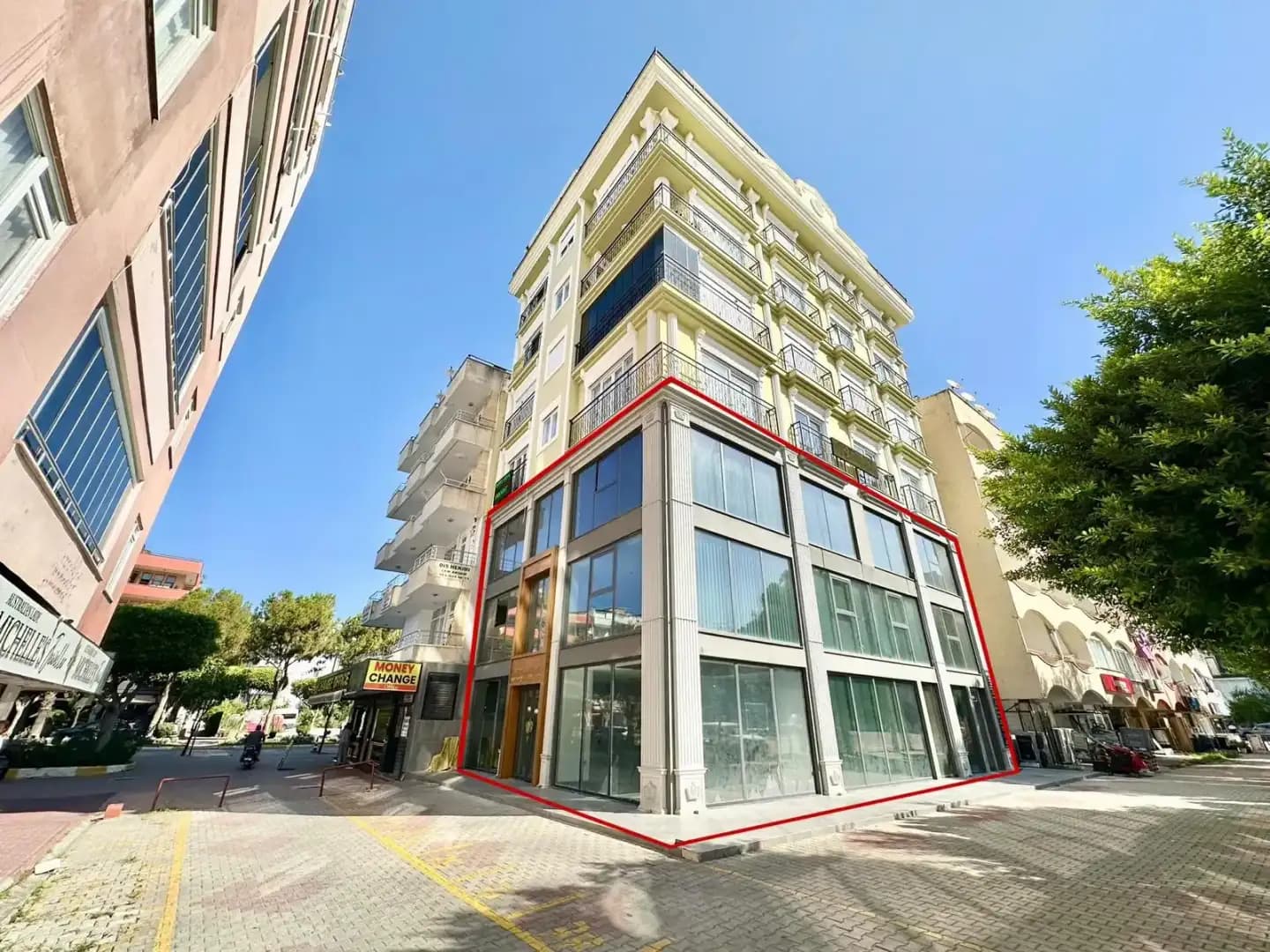 MAHMUTLAR – 3 KATLI SATILIK TİCARİ DÜKKAN/OFİS