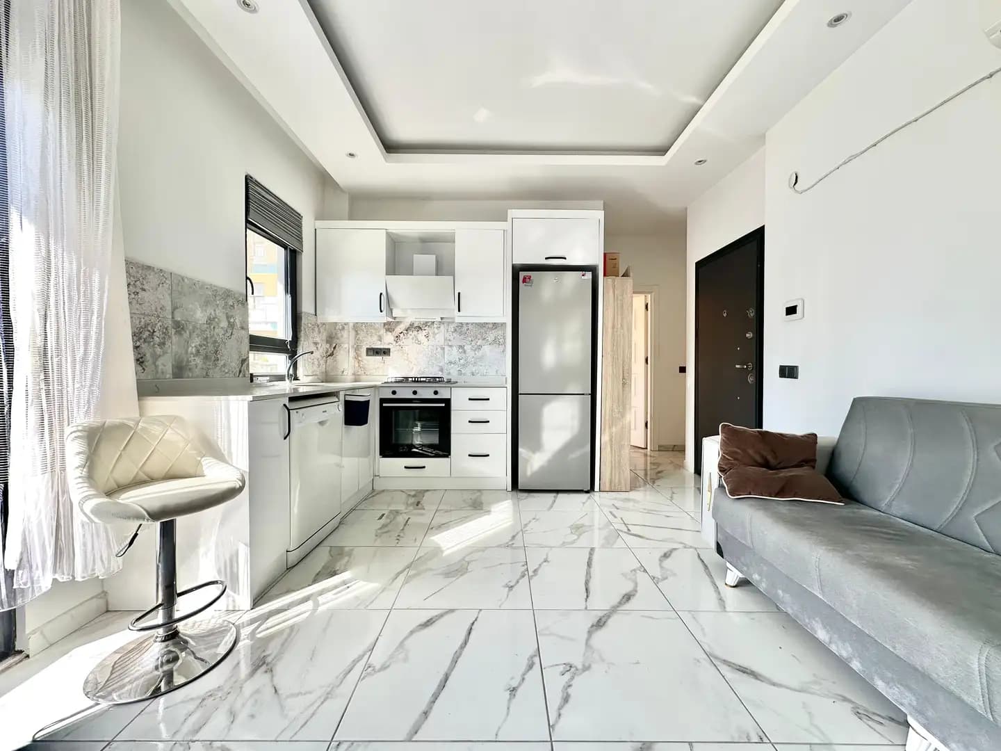 Alanya Kızlarpınarı Fenercioğlu Palace'da Satılık Full Eşyalı 1+1 Daire - Görsel 3
