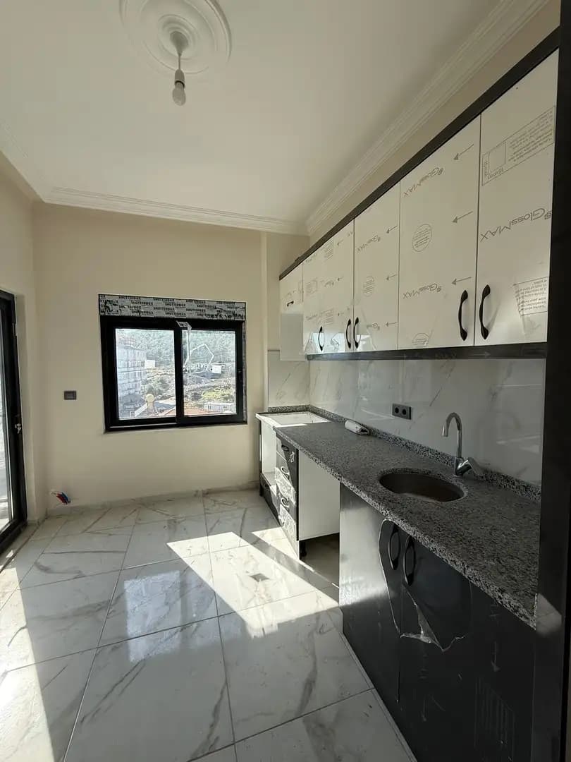 Çıplaklı Orange Garden'da Geniş ve Ferah Satılık 4+1 Daire - Görsel 4