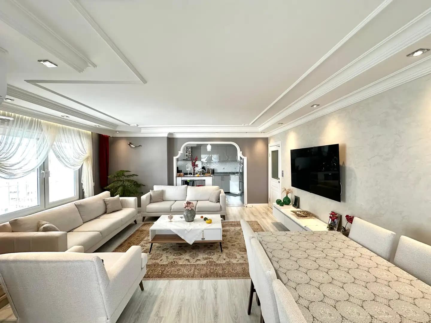 Cikcilli'de Site İçerisinde Satılık Deniz Manzaralı Full Eşyalı 4+1 Dubleks Daire - Görsel 2