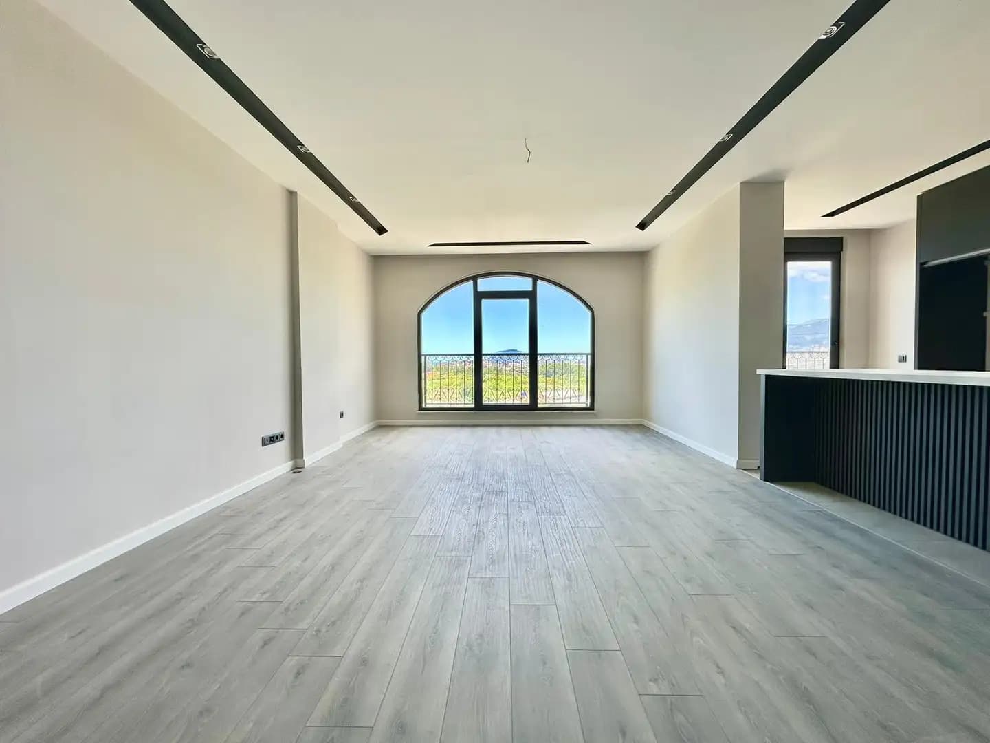 Oba Güzel Life Sitesi'nde Lüks Satılık Geniş 3+1 Daire - Görsel 1
