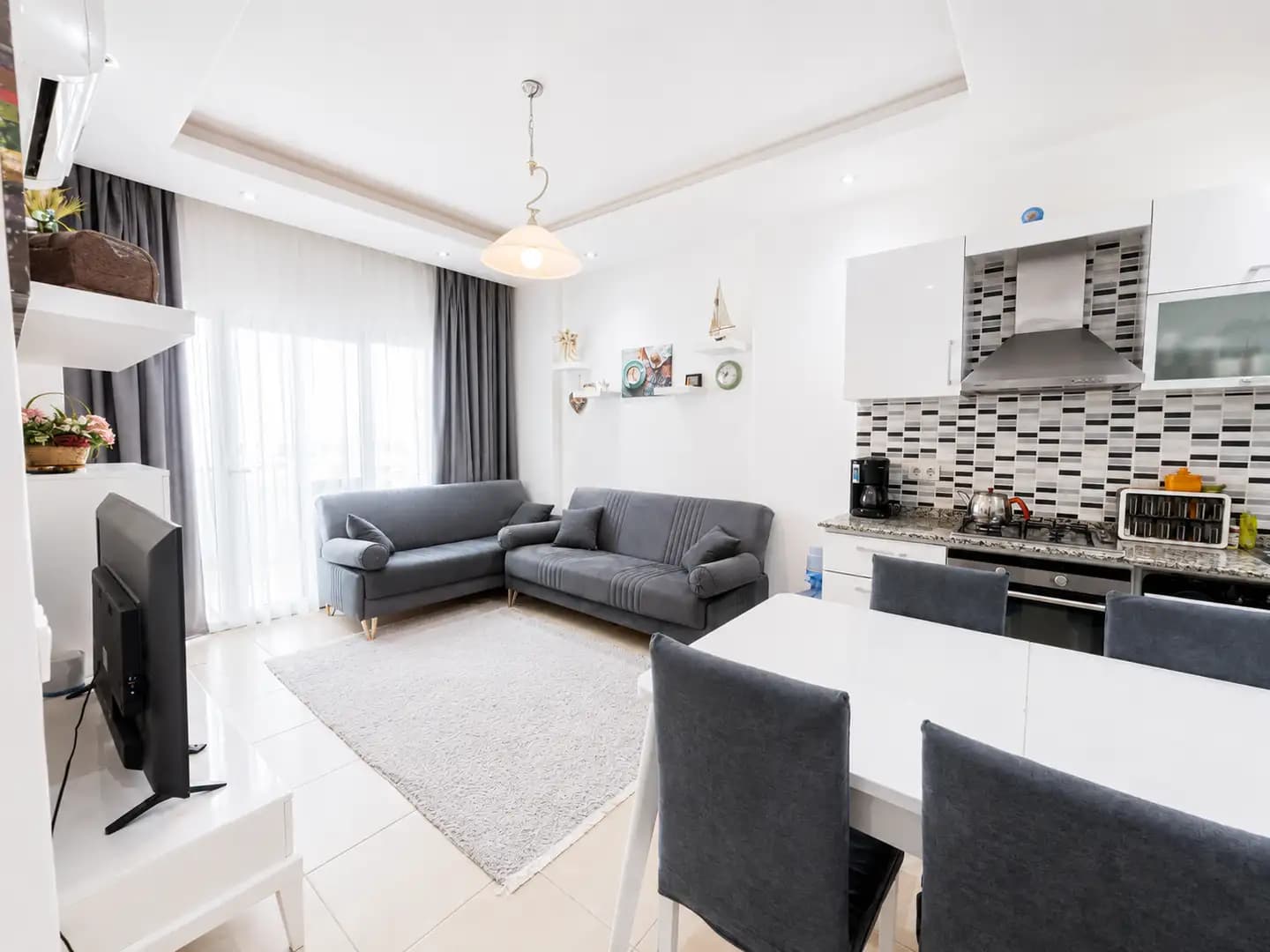 Avsallar'da Emerald Tower'da Satılık 1+1 Eşyalı Daire - Görsel 4