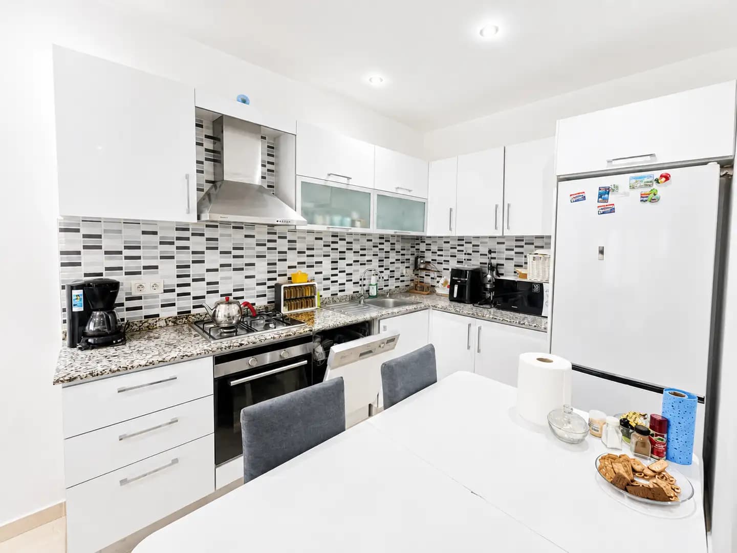 Avsallar'da Emerald Tower'da Satılık 1+1 Eşyalı Daire - Görsel 2