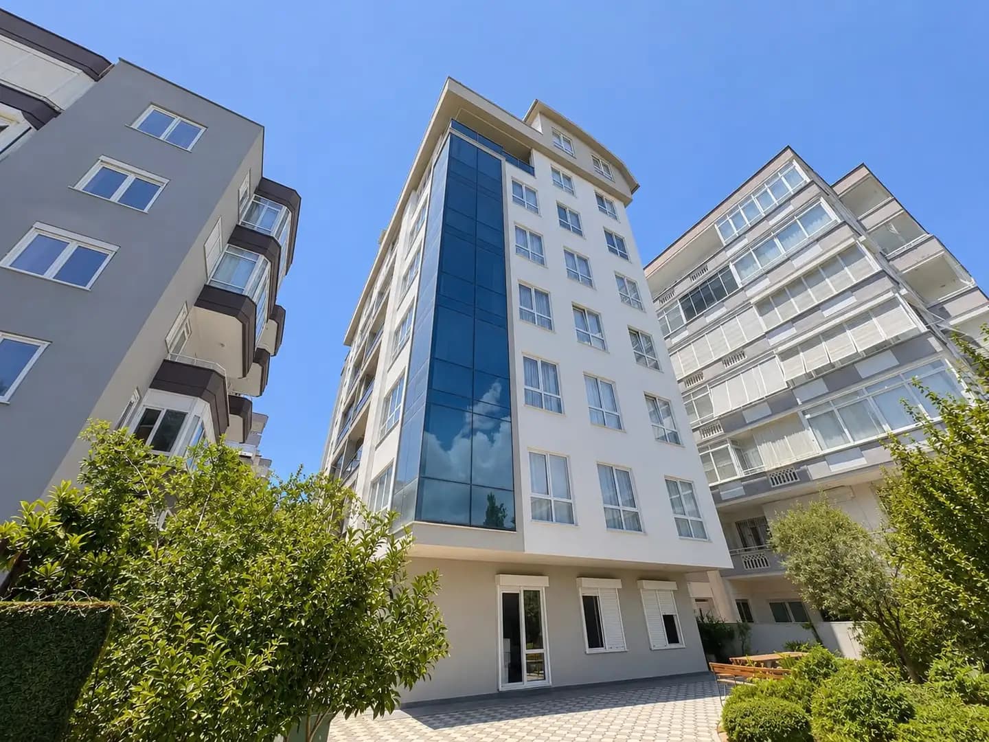 Alanya Kızlarpınarı'nda Merkezi Konumda 2+1 Satılık Daire - Görsel 1