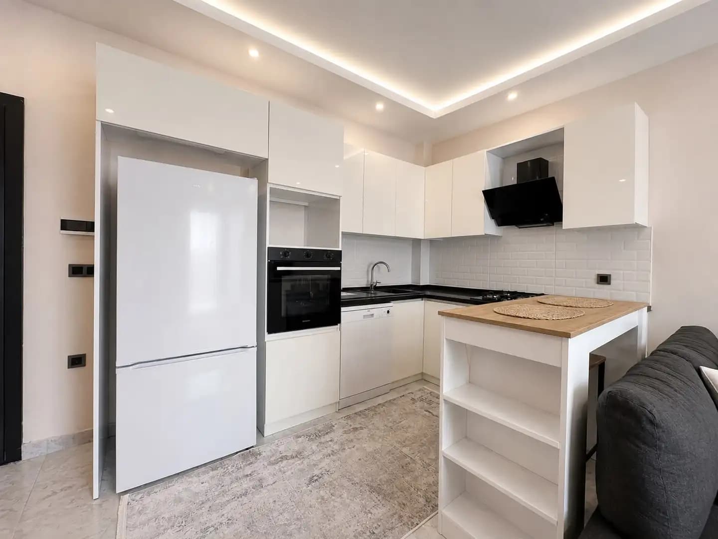 Alanya Oba'da Oba Orange Park Sitesi'nde Full Eşyalı Satılık 1+1 Daire - Görsel 2